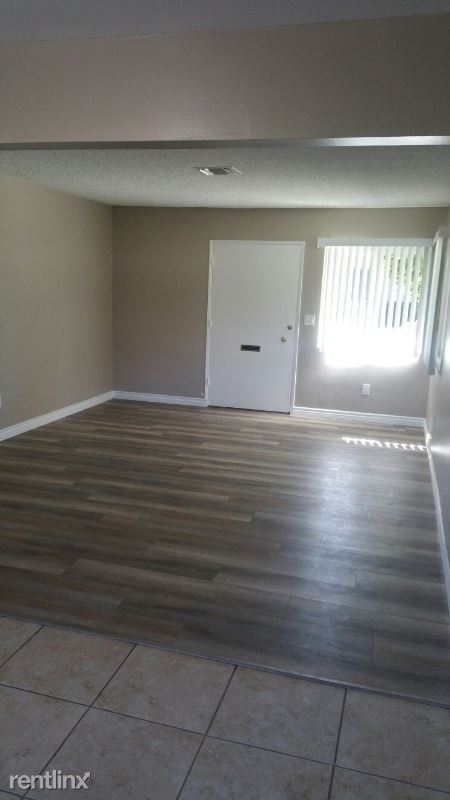 Building Photo - 850 E Lynwood Dr