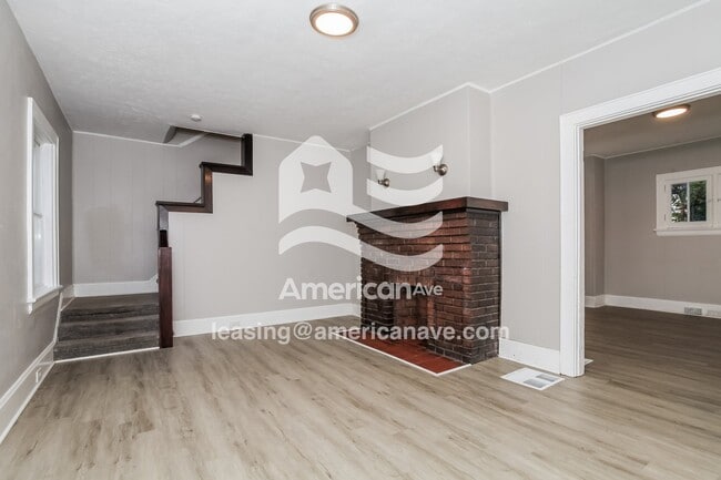 Building Photo - 3619 Norwich Ave