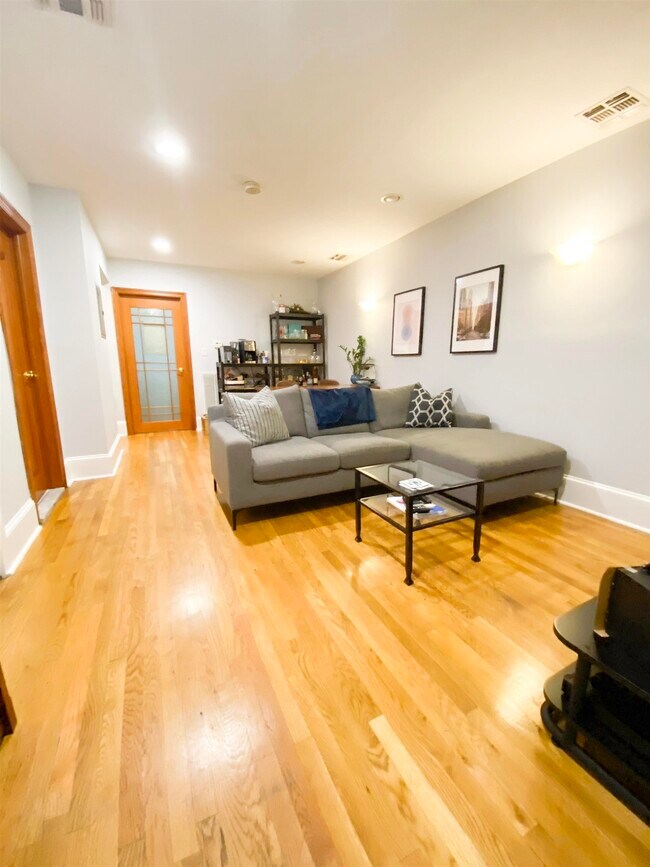 Foto del edificio - 253 5th St
