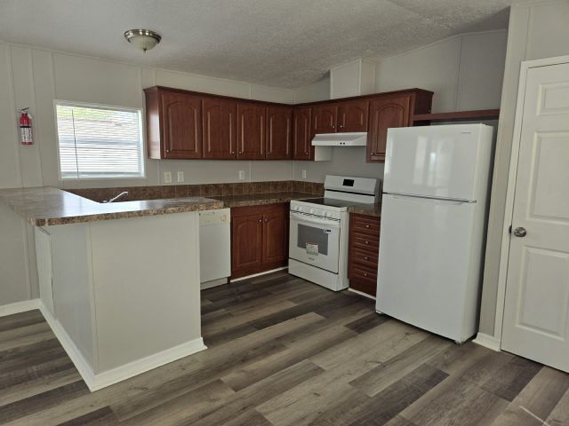 Foto del edificio - 119 Elderberry Ln