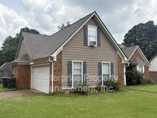 Building Photo - 7037 Meadowlands Pl
