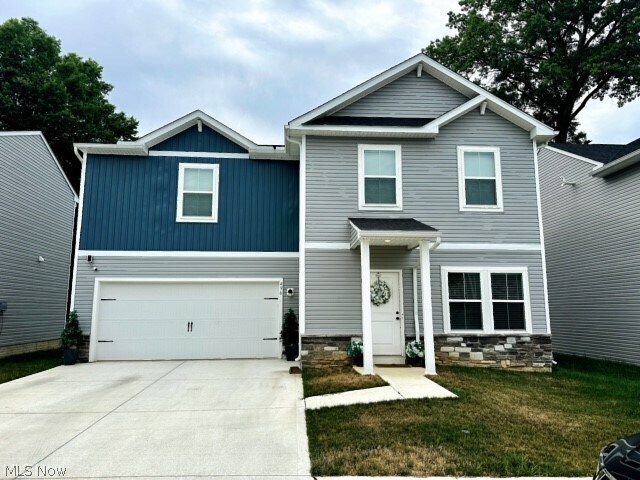 Foto principal - 496 Auld Farm Cir