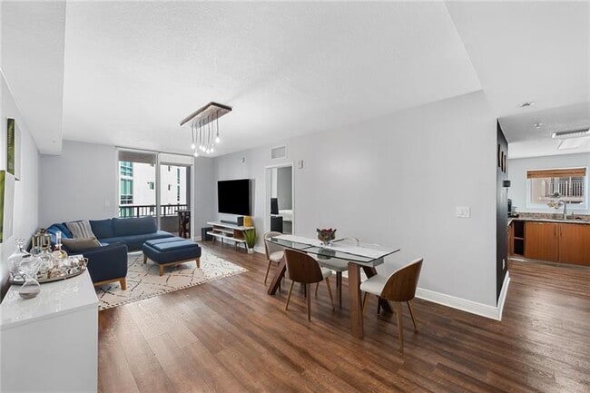 Foto del edificio - 170 SE 14th St