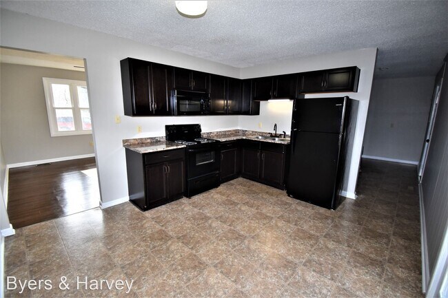 Building Photo - 3 br, 1 bath House - 26 Hayes Street