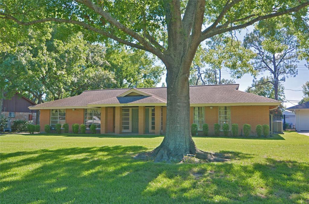Primary Photo - 823 Timber Cove Dr