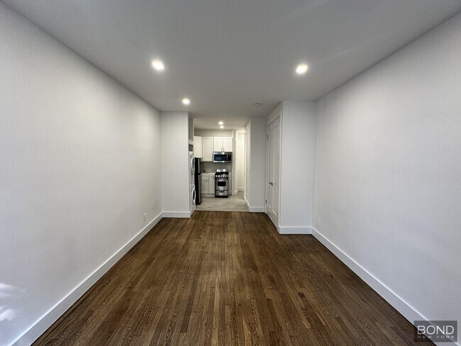 Foto del edificio - 156 E 85th St