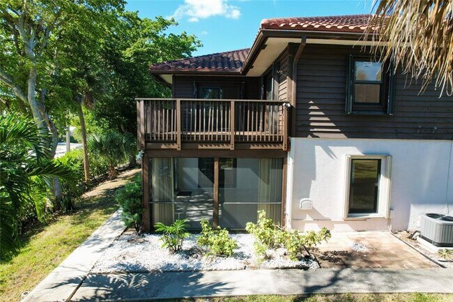 Foto del edificio - 444 Pine Cir