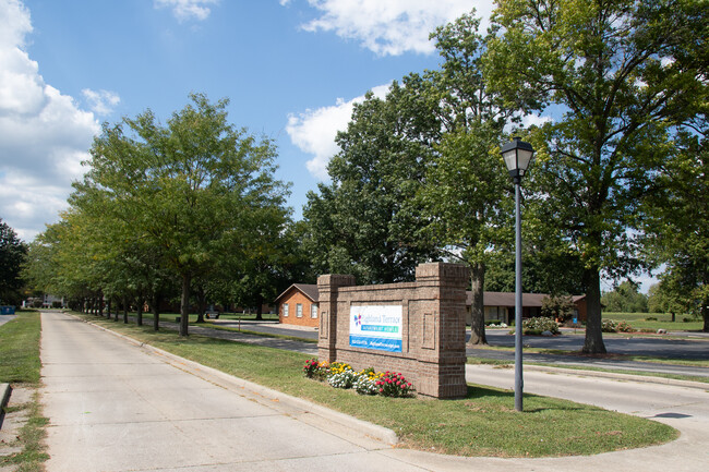 Entrada principal - Highland Terrace Apartments