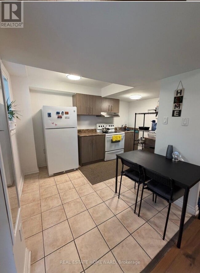 Building Photo - 117 Primeau Dr