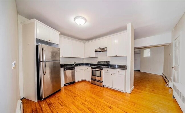 Foto del edificio - 1728 Beacon St