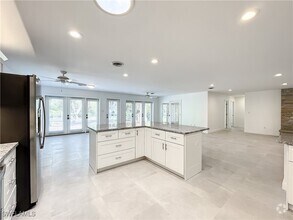 Building Photo - 1545 3rd St S