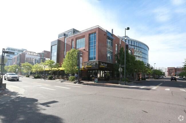 Foto del edificio - North Creek Residences