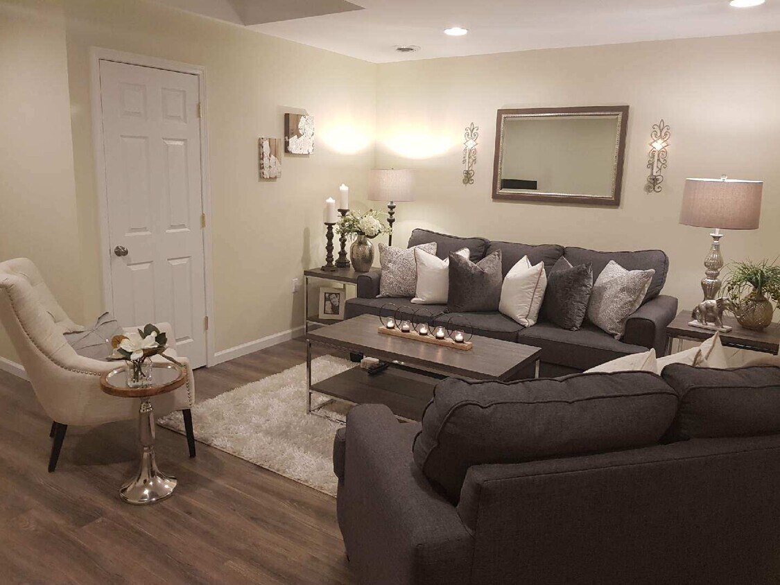 Living Room - 141 S Broad St