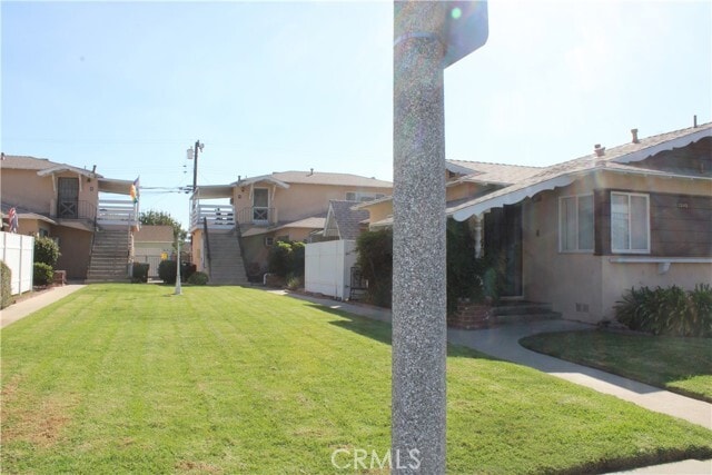 Building Photo - 1342 W Valencia Dr