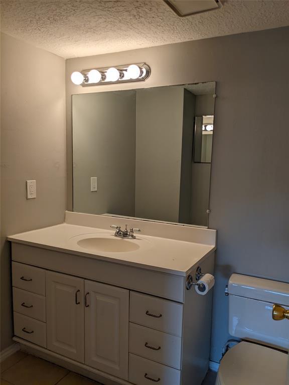 Foto del edificio - 14719 Barryknoll Ln