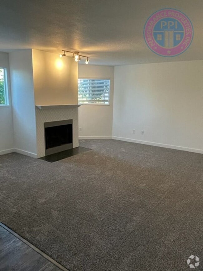 Building Photo - 20910 Fawn Ct
