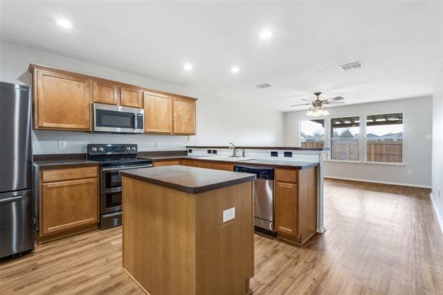 Building Photo - 1009 Oak Hollow Ln