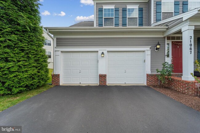 Building Photo - 21067 Potomac Trail Cir