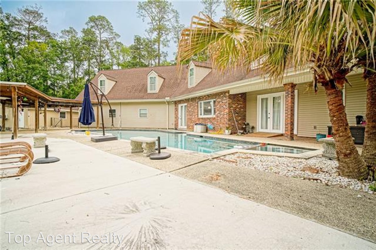 Building Photo - 5 br, 4 bath House - 115 Devereux