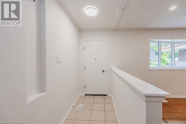 Building Photo - 203 Forest Hill Dr