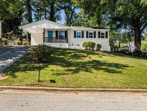 Building Photo - 6371 Westbury Rd