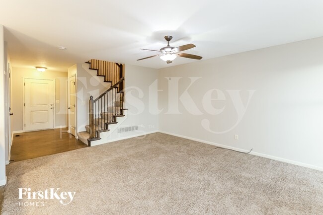 Building Photo - 11109 Highview Rd