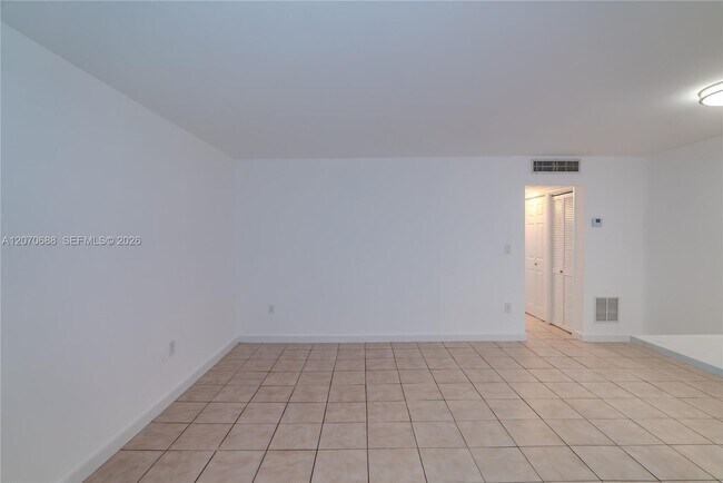 Building Photo - 921 Jefferson Ave