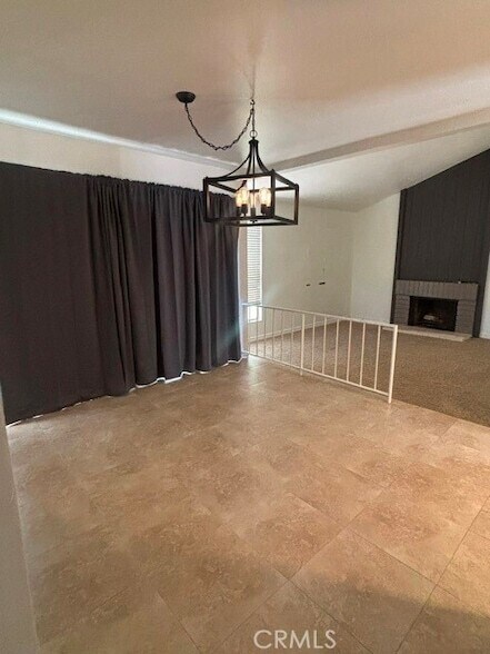 Foto del edificio - 7083 E Shorecrest Dr