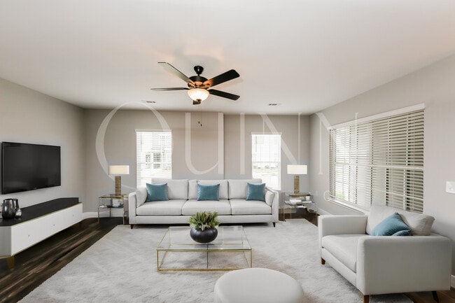 Building Photo - 2166 Miramar Circle