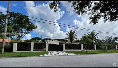 Building Photo - 11866 SW 43rd St