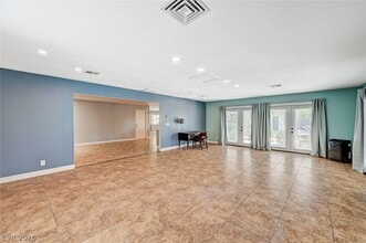 Building Photo - 4153 Woodcrest Rd