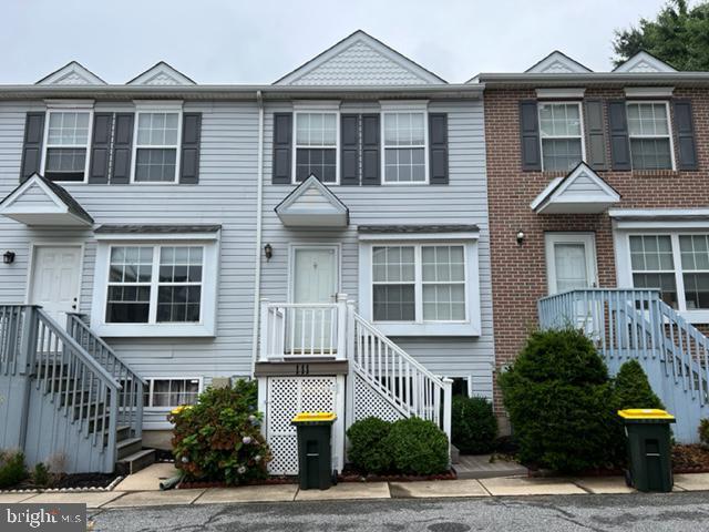Primary Photo - 111 Gateway Dr
