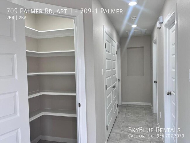 Foto del edificio - 709 Palmer Rd