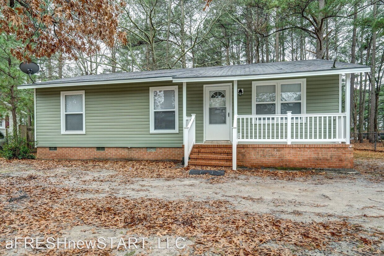 Foto principal - 3 br, 1 bath House - 616 Starling Way