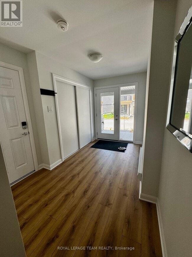 Building Photo - 509 Woodlily Private