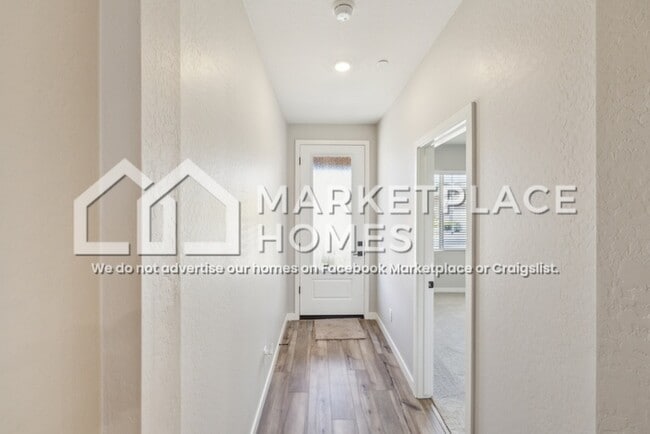 Building Photo - 11513 W Deanne Dr