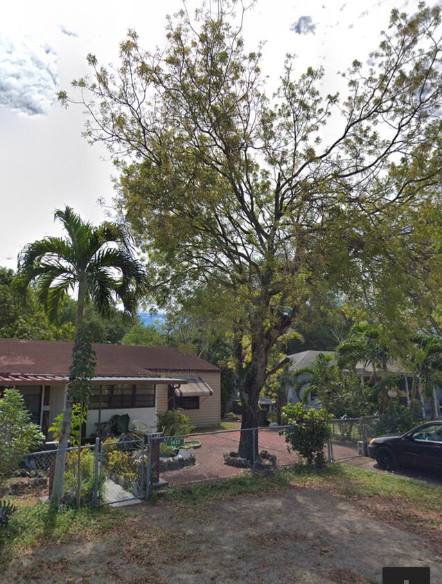 Primary Photo - 1434 NE 134th Rd