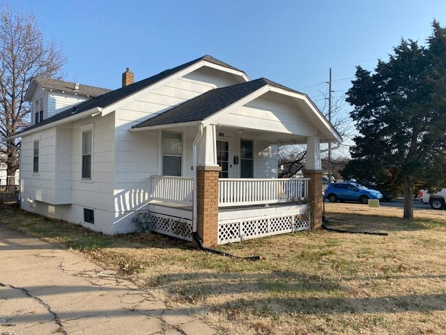 Foto del edificio - 2080 SW Washburn Ave