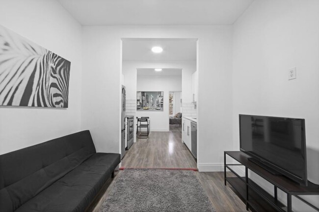 Building Photo - 3 bedroom in New York NY 10030