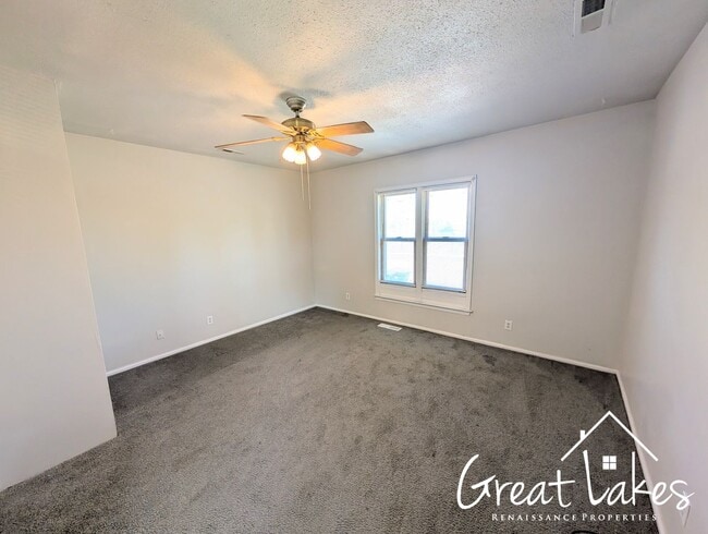Building Photo - 5667 Anthon St