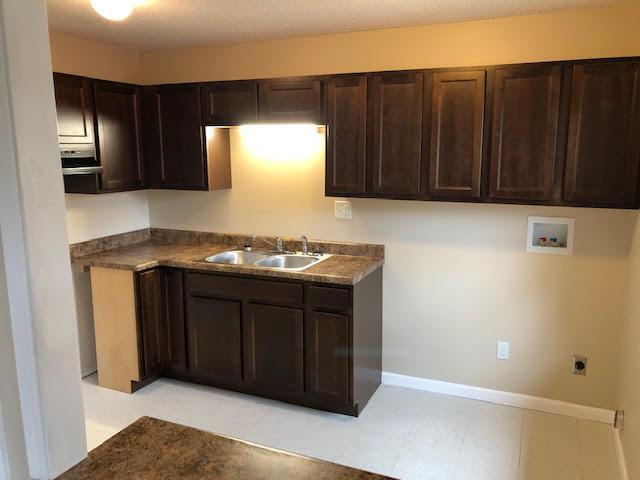 Building Photo - 3216 Mayfield- Unit 3