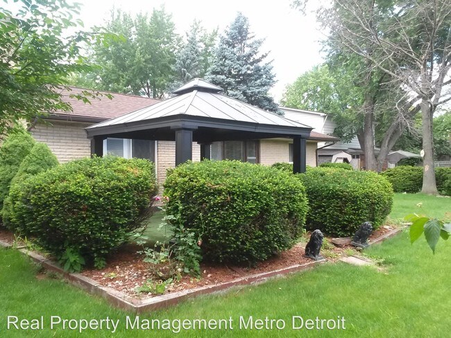 Building Photo - 16736 Fitzgerald St