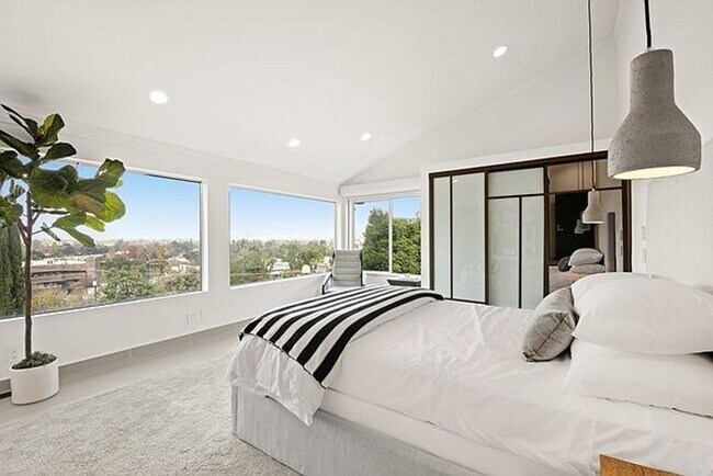 Foto del edificio - 11354 Sunshine Terrace