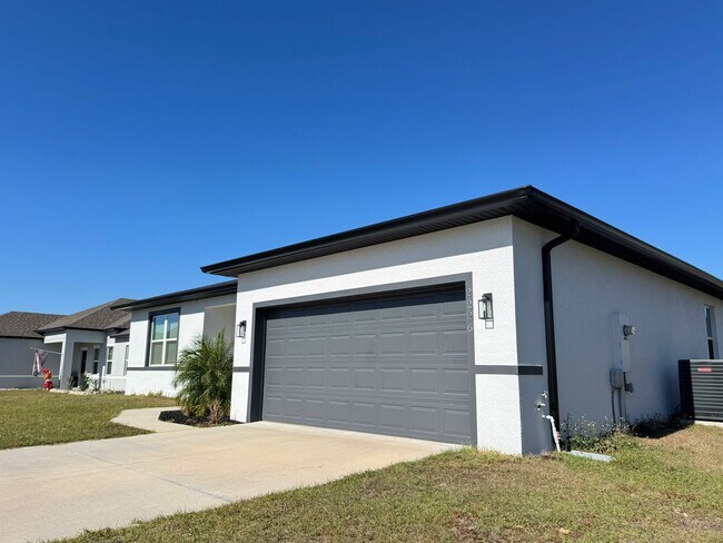 Foto del edificio - Modern Luxury Meets Suburban Serenity – 4BR/3BA Dream Home! WASHER & DRYER INCLUDED!