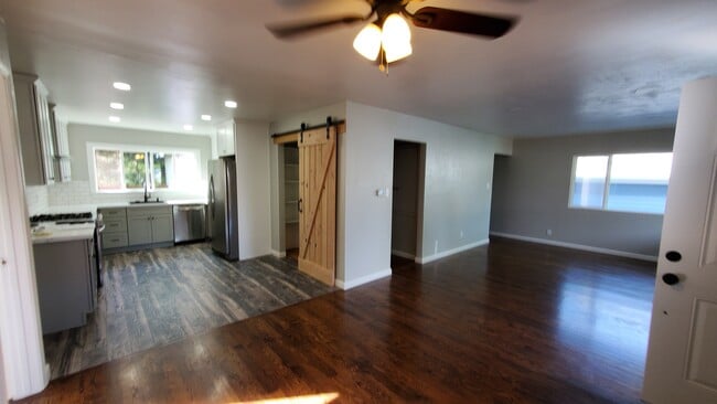 Foto del edificio - 1210 Highland Blvd
