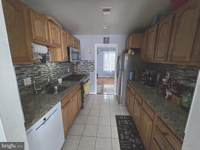 Building Photo - 17721 Topfield Dr