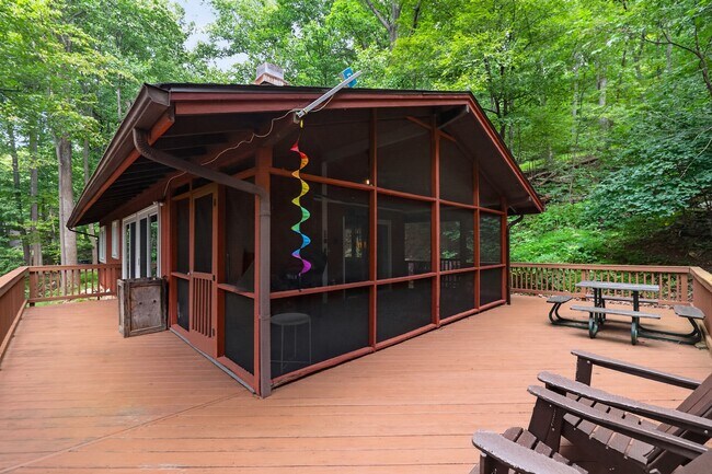 Foto del edificio - 261 Rocky Spring Ln