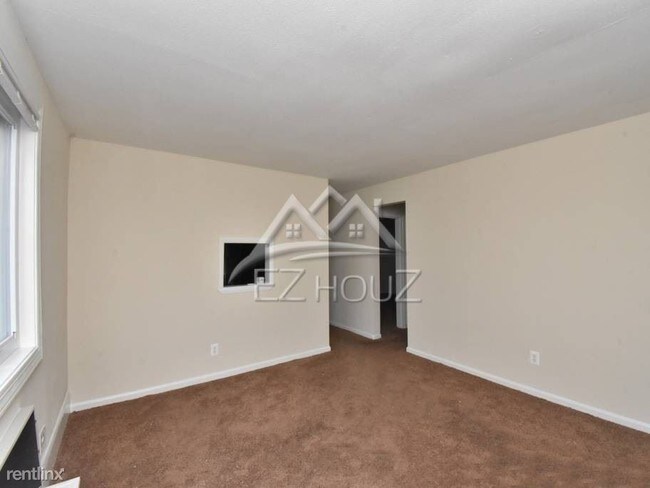 Building Photo - 2 br, 1 bath Apartment - 5109 Williston St,1