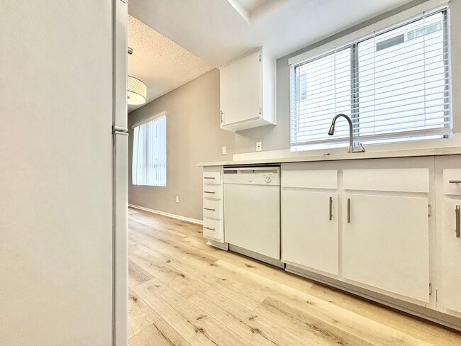 Foto del edificio - 3759 S Canfield Ave