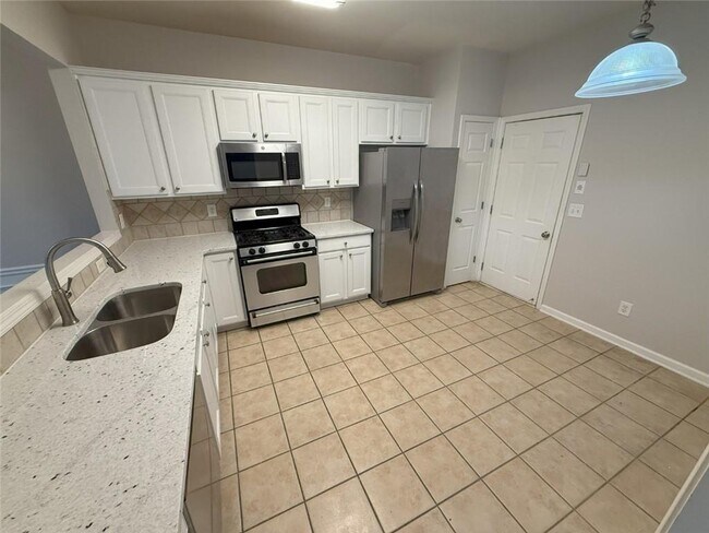 Building Photo - 13340 Marrywood Ct